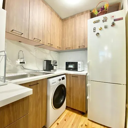 Lovely 2 Bedroom For 6 Guest In アパート