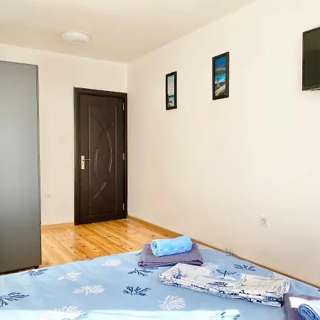 Lovely 2 Bedroom For 6 Guest In Burgas